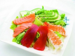 salade-maison-saumon-thon-crevette-avocat.jpg